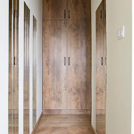 1bdr Flat Close To The Center شقة