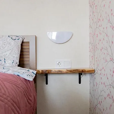 1bdr Flat Close To The Center *