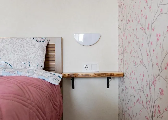 1bdr Flat Close To The Center *