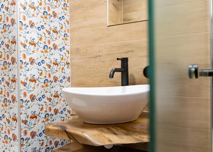 Апартамент 1bdr Flat Close To The Center *